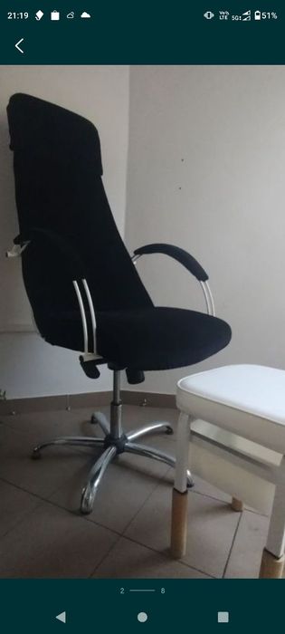 Fotel kosmetyczny manicure pedicure makijaż