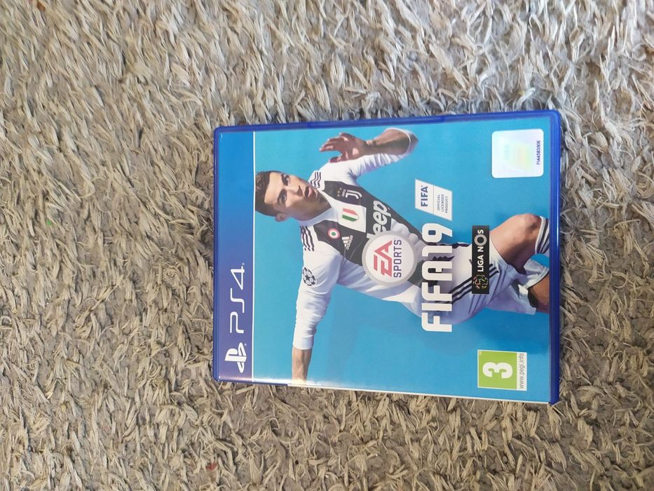 Jogo Fifa 19 PS4