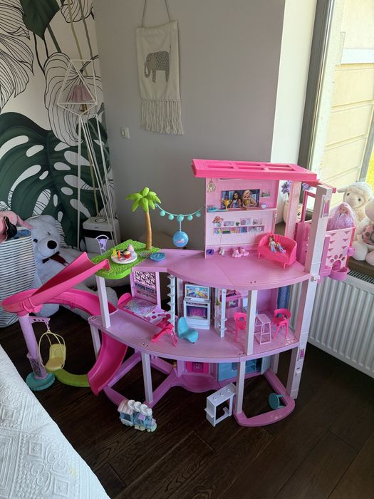 Barbie Будинок мрії