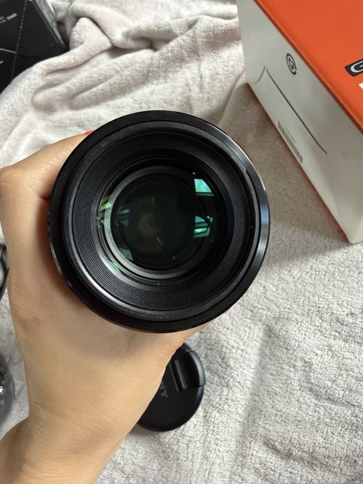 объектив Sony FE 90mm F2.8 Macro G OSS (SEL90M28G), состояние почти новое