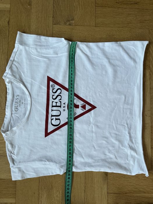 Koszulka Guess r. 10 jak nowa