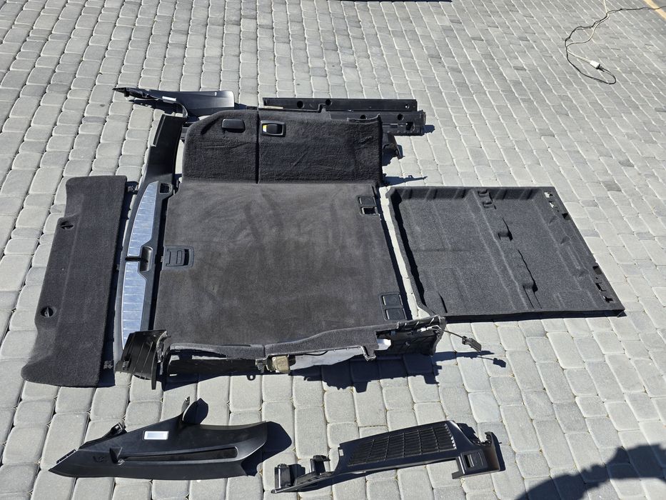 Tapicerka bagażnika BMW F11