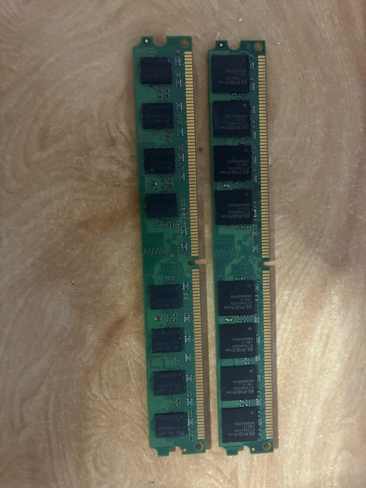 Memórias RAM Kingston DDR2 2GB 800MHz (perfil baixo)