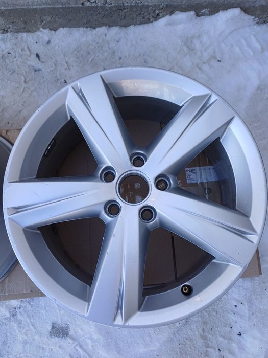 Диски по штучно на Пассат б7 США