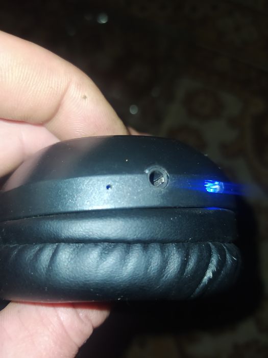 Продам блютуз навушники