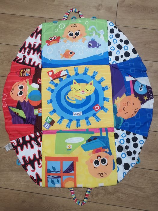 Kolorowa mata Lamaze domek namiot