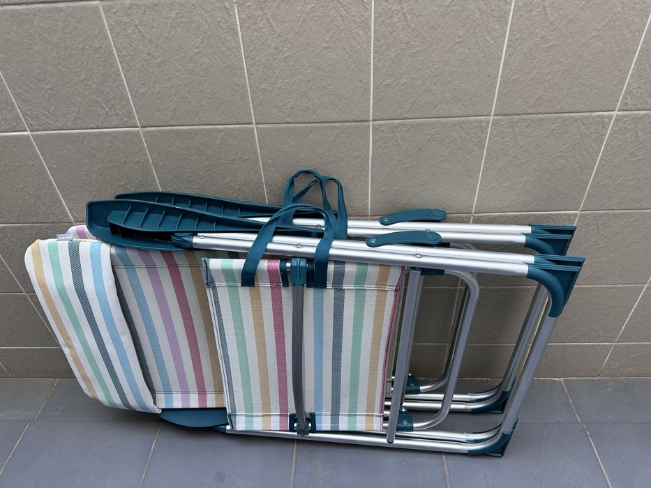 Conjunto de cadeiras de praia reclináveis