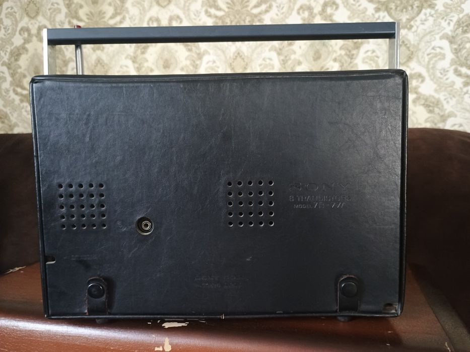 Sony 7R-77A Радіоприймач