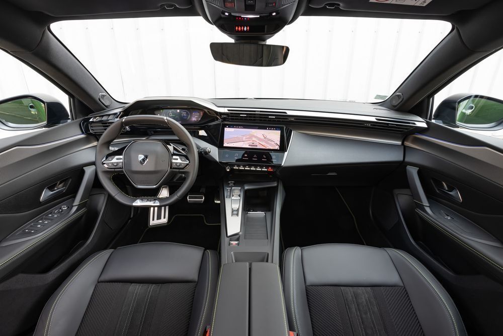 Peugeot e-308 58 kWh Style