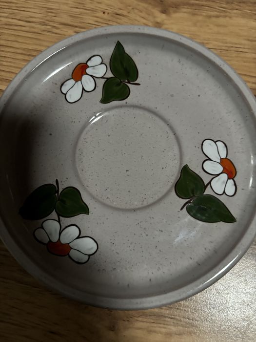 Piękne kubki ze spodkami .!