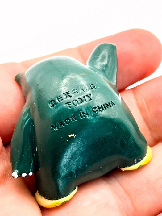 Pokémon Snorlax Tomy Nintendo