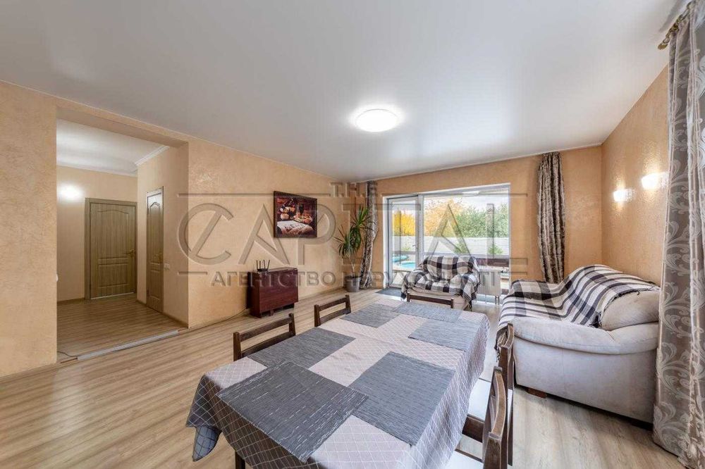 Продаж будиноку з басейном та чаном у м.Бориспіль 93м2, три спальні.