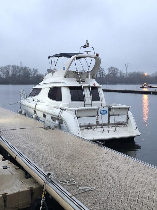 Яхта Bella Falcon 35 Fly