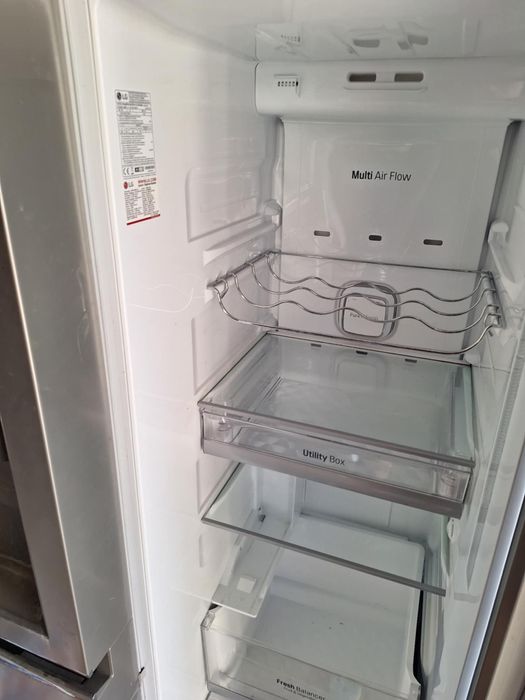 Lodówka LG z kostkarką GSX961NSAZ