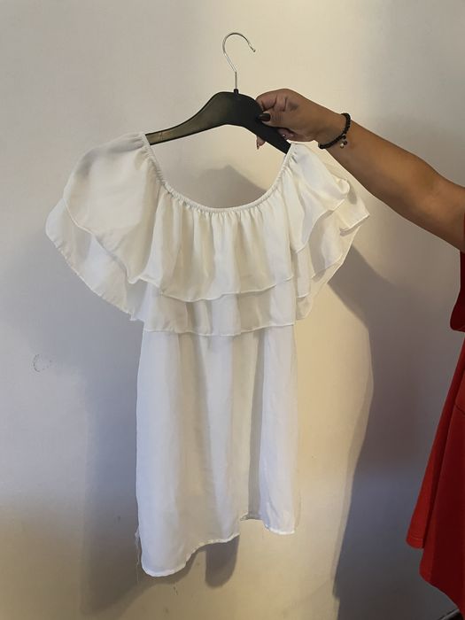 Blusa branca simples