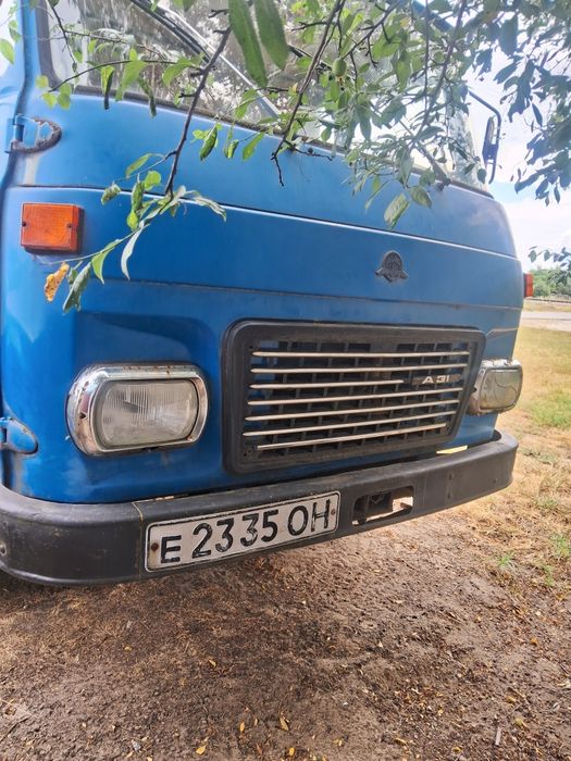 Продам авію 31 на ходу ризина в доброму стані