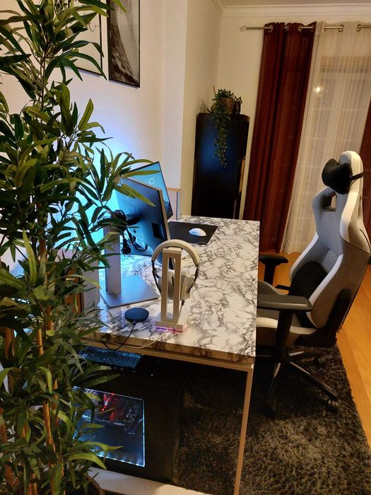 Secretária efeito mármore