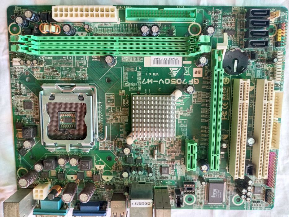 Продам материнские платы 100 грн 1 шт некоторые частично или рабочие