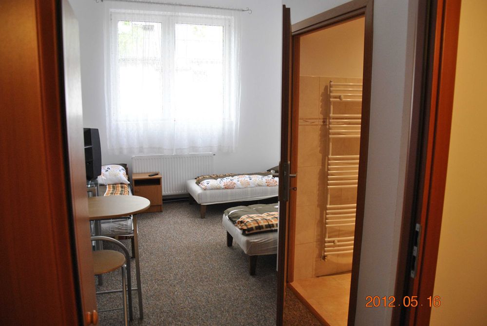 noclegi pracownicze - firmy w-wa Młociny