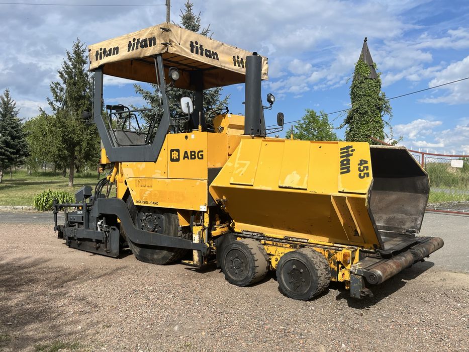 Rozściełacz asfaltu ABG TITAN 455