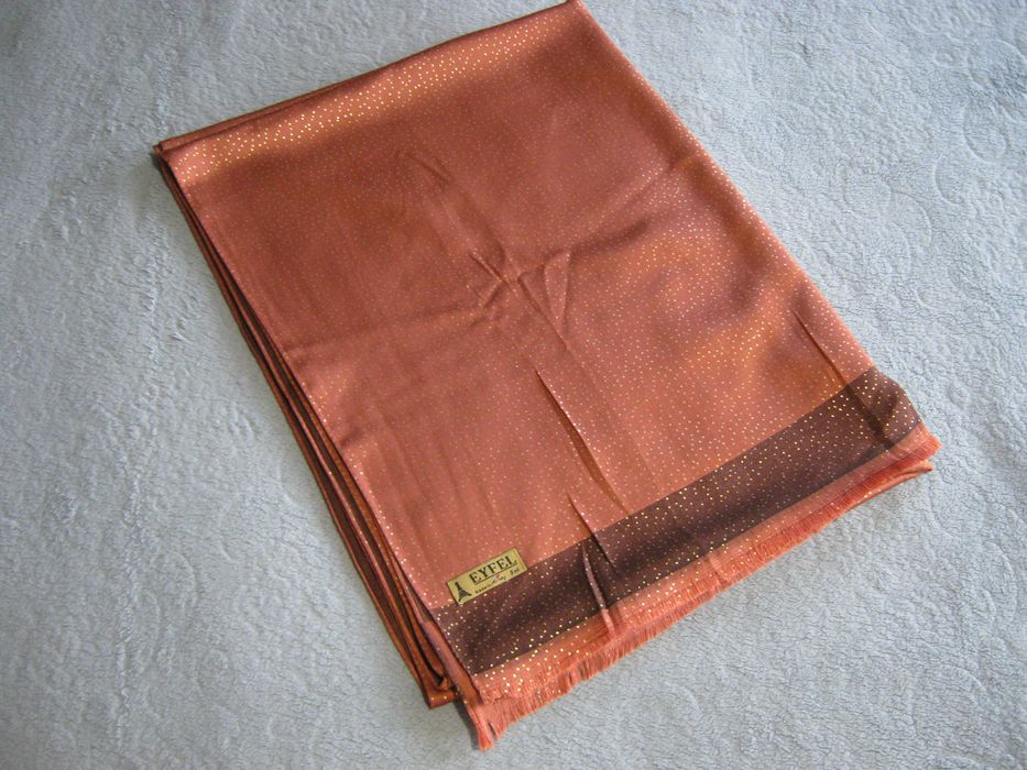 Красивые шелковые шарфы