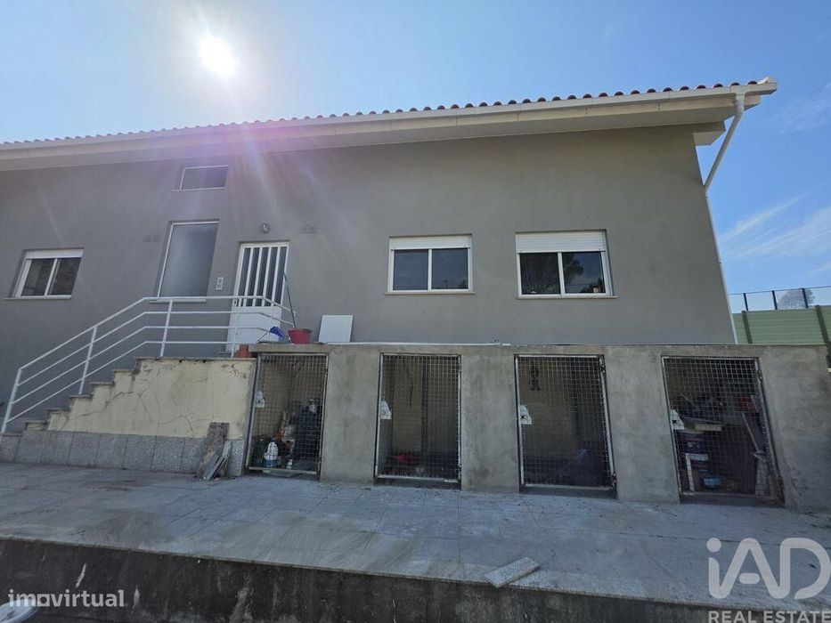 Apartamento T2 em Gondarém de 112,65 m2