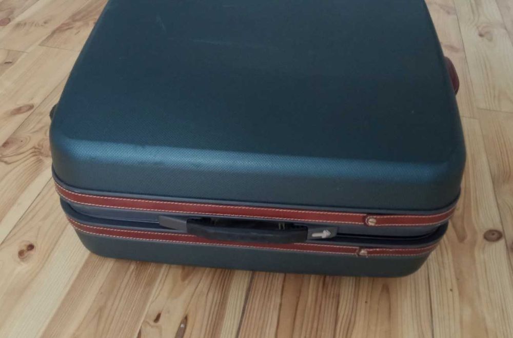 Чемодан большой Samsonite 74*53*28 см пластик с кожаной отделкой