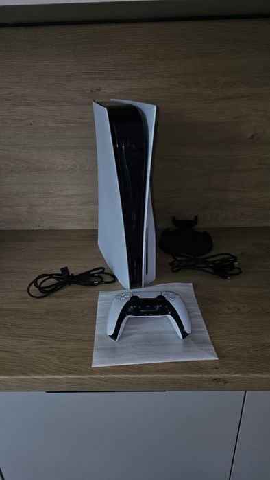 PlayStation 5 z napędem 825 GB większy radiator + Pad halla tmr