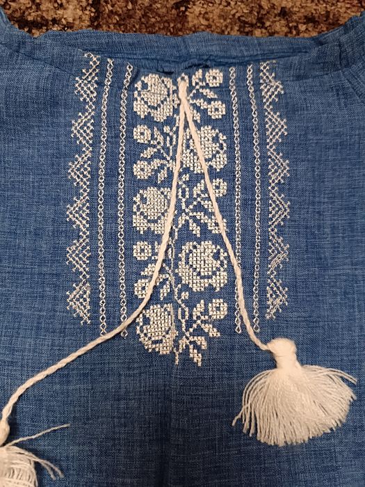 Дитяча вишиванка для дівчинки