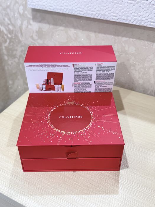 Clarins Advent Calendar 12 Holiday Season. Новий. Оригінал