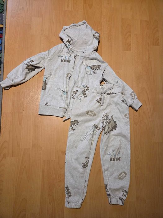 Dres chlopiecy rozmiar 122