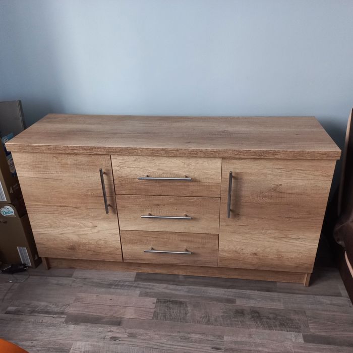 Dwie szafki na sprzedaż