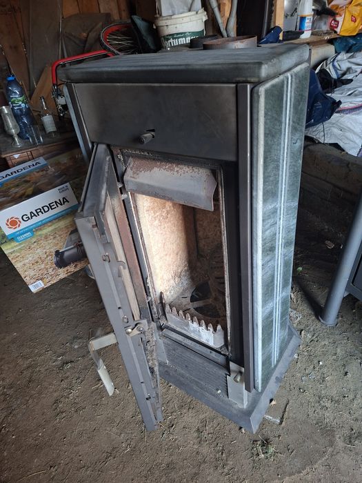 Kominek wolnostojacy