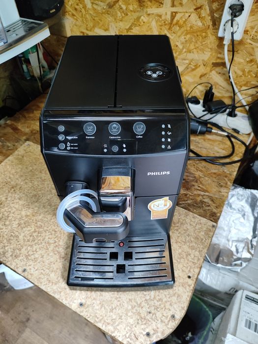Кофемашина, кавоварка Saeco Philips Minuto HD8829  Капучино
