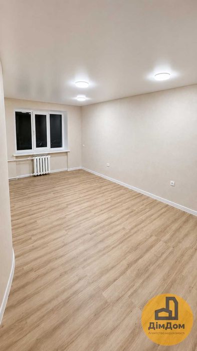 Продаж 1 -кімнатної квартири / просп. Леоніда Каденюка, 5/2 / Дарницька площа / м. Чернігівська