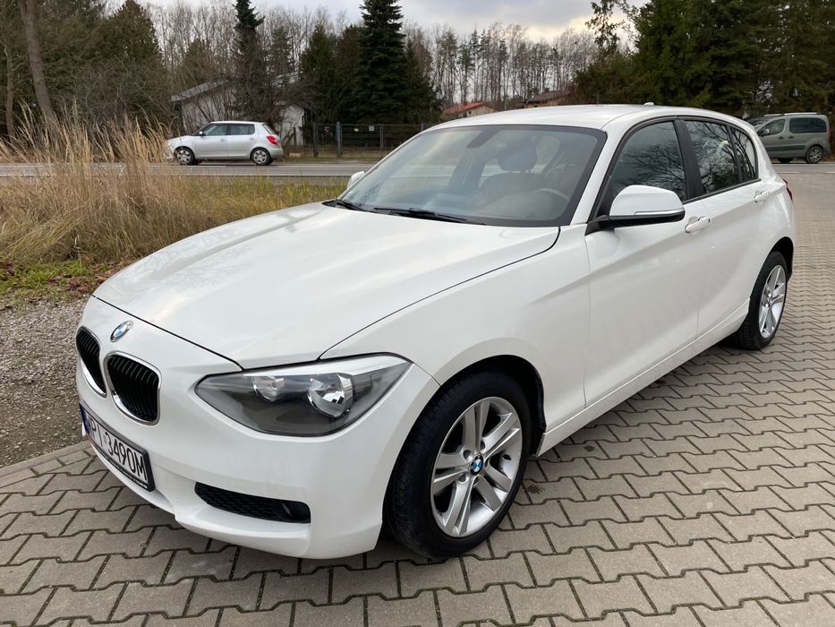 BMW 116i 2011r Biała Super Stan Opony Zimowe
