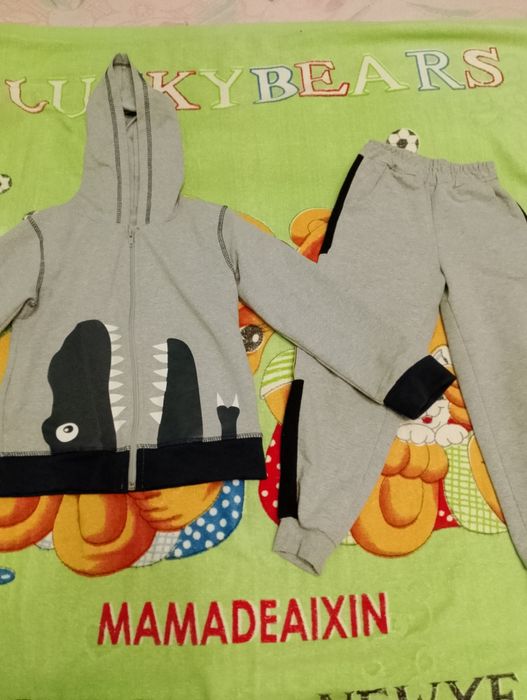 Продам дитячі речі