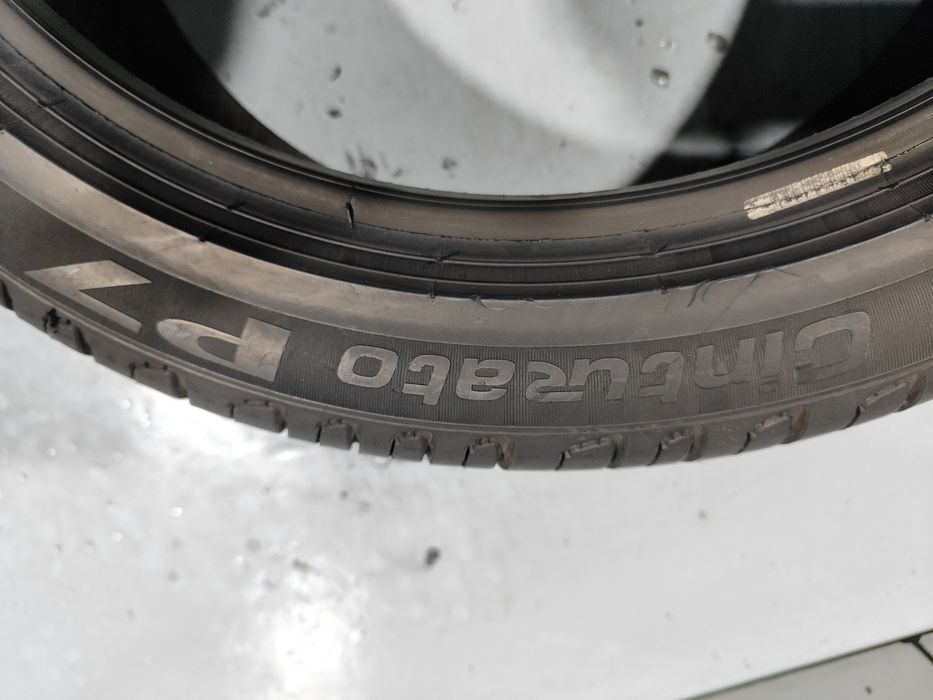 2 pneus semi novos 215-45R18 Pirelli - Oferta dos Portes - 130 Euros