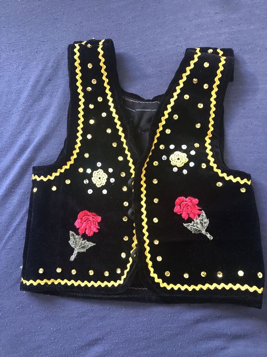 Strój krakowski dla dziewczynki