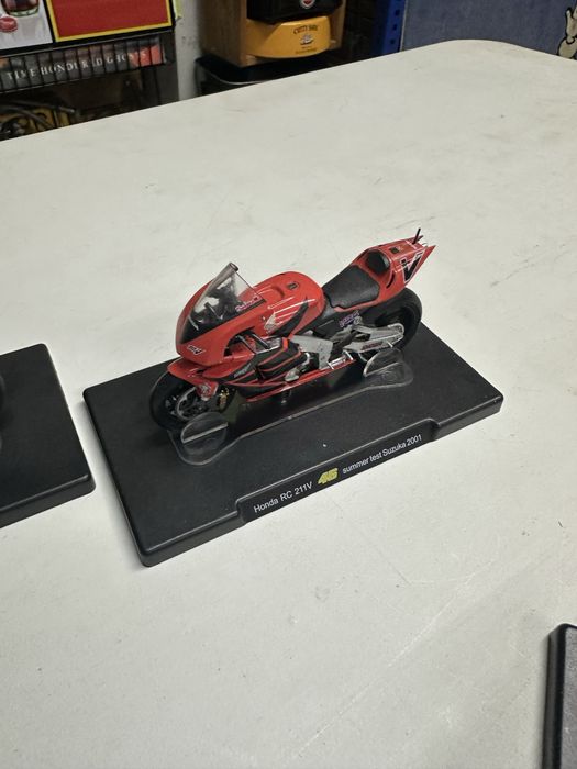 Motos valentino rossi escala 1.18