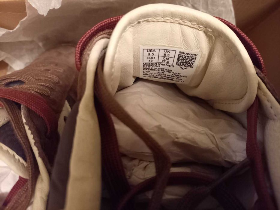 Кросівки Saucony Shadow. Коричневі.