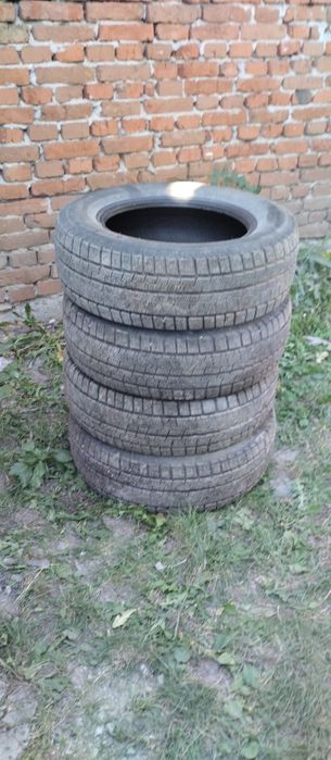 Шини Kapsen зима 215/65   R16