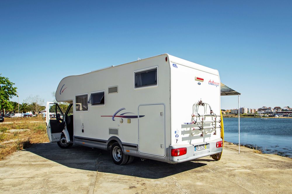 Alugo autocaravanas