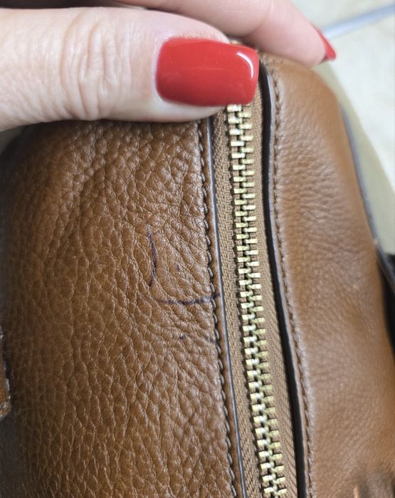 Шкіряна сумка  /Кросбоді /Вмістка шикарна сумка