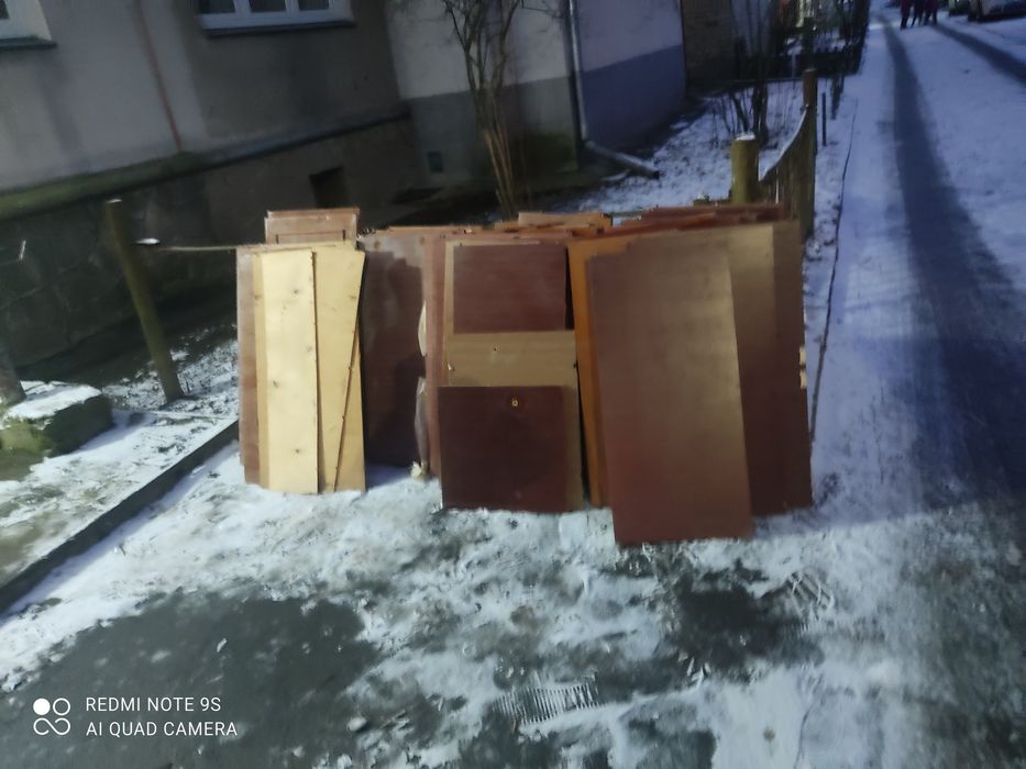 Утилізація старих меблів