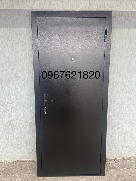 Двері вхідні металеві утеплені