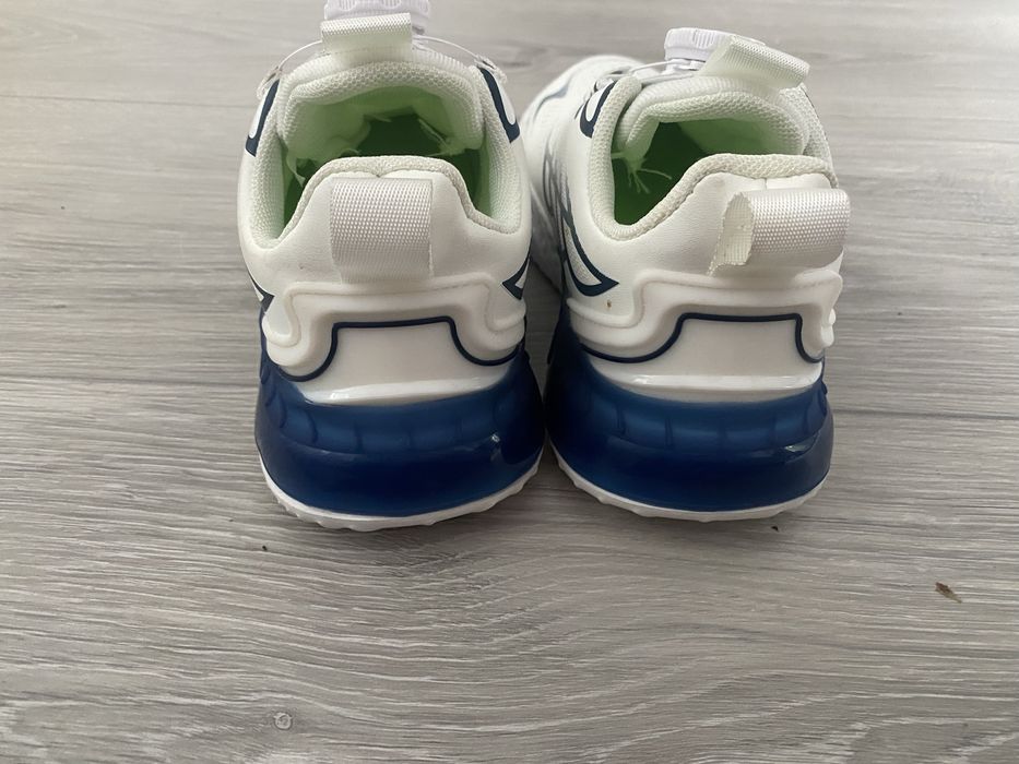 Дитячі кросівки