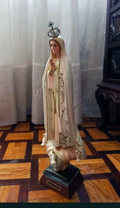 Imagem religiosa de nossa senhora  de Fátima
