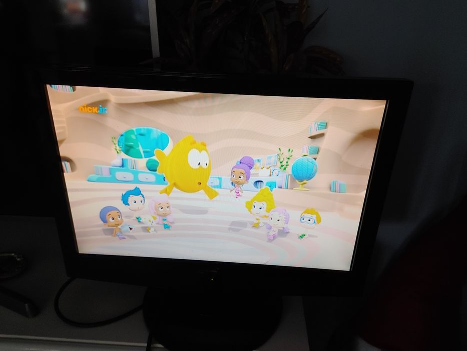 Tv 19 cali  wbudowane dvbt do zakładu karnego