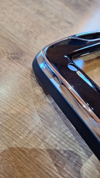 Oryginalna ramka obudowa radia MediaNav Clio 4